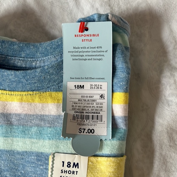 Shirt - Picture 4 of 5